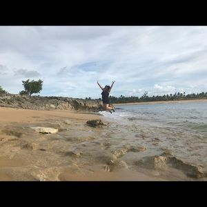 Meet your Posher, Yaditza